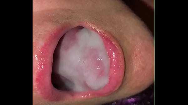 Colombiana Sabrinafoxy. Cito a mi amante en el hotel para sexo. Me visto de puta. Meto toda su verga en mi boca. Mamada perfecta.